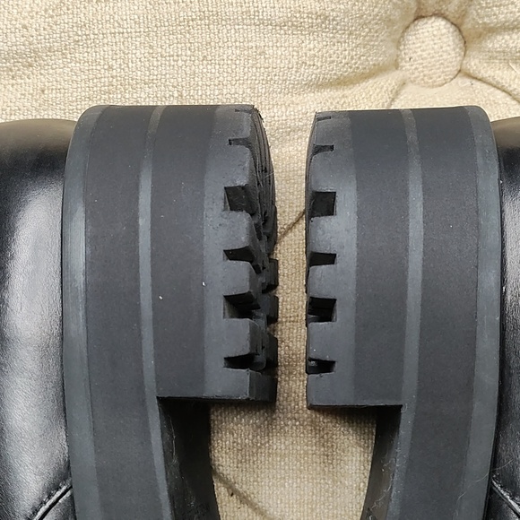 Stuart weitzman black combat boots women's size 5.5M - Picture 6 of 10